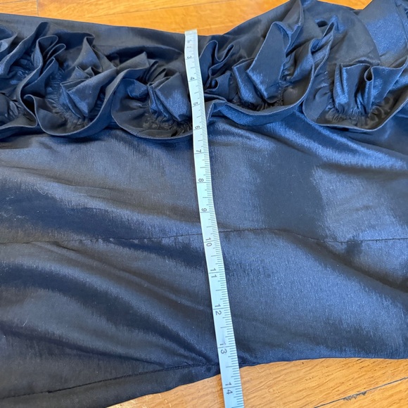 Snap Black One-Shoulder Ruffle Dress - Picture 9 of 10